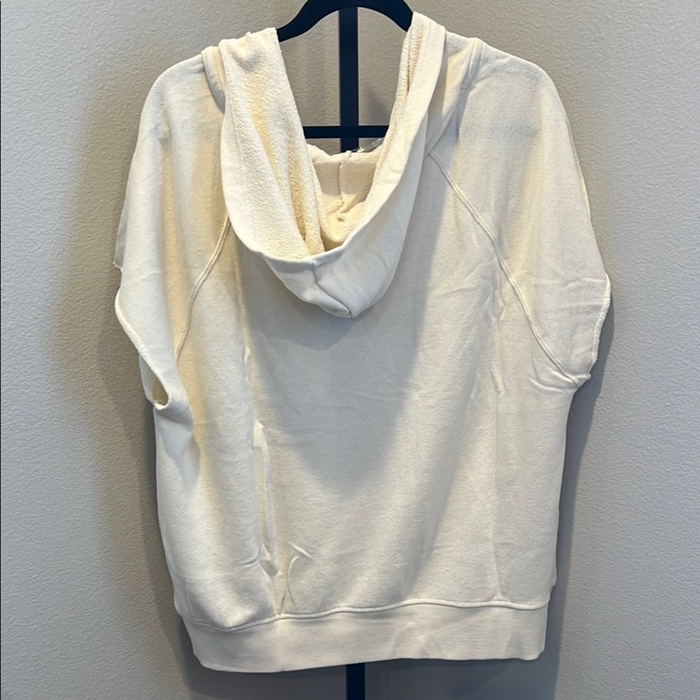 Universal Thread Cream Short Sleeve Boxy Hoodie - Picture 3 of 3